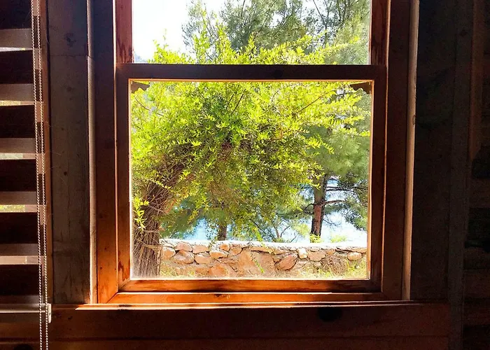 Hotell Gemile Camping *